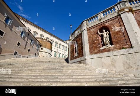 Collina Del Quirinale Immagini E Fotografie Stock Ad Alta Risoluzione