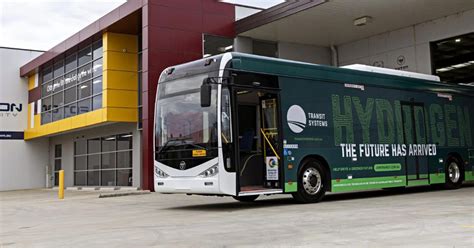 Hydrogen fuelled buses are powering onto the streets of Sydney | NewH2