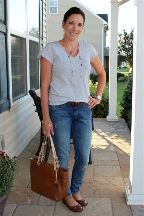 Fashion Over 40 Daily Mom Style 08 10 14