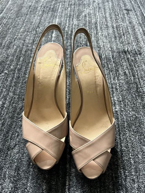 Christian Louboutin Womens Peep Toe Pumps Nude Patent Gem