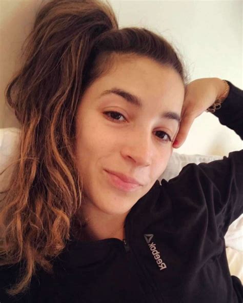 Celebs No Makeup Selfies Stars Share Their Best Barefaced Photos