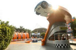 Hot Wheels Beto Carrero World