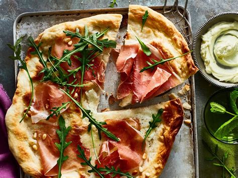 Pizza Bianca Met Rauwe Ham En Wasabi Mascarpone Boodschappen