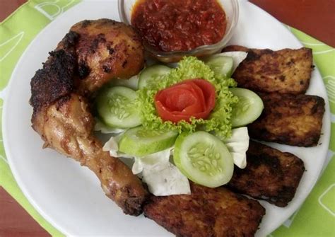 Resep Ayam Bakar Kalasan plus Tempe & Sambal oleh Dapur Deis - Cookpad