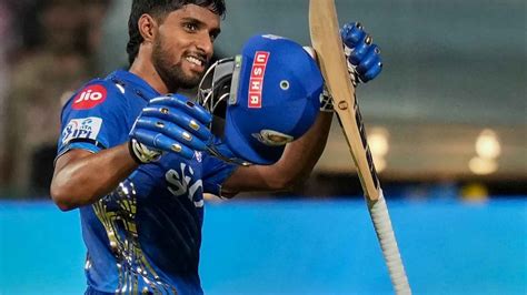 Lsg Vs Mi Eliminator Injury Update On Mumbai Indians Batter Tilak Varma