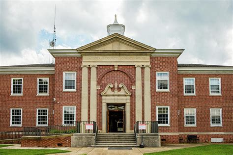 Catoosa County Courthouse Photograph by Mark Summerfield | Fine Art America