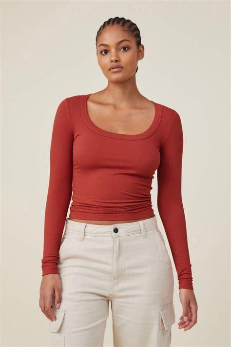 Staple Rib Scoop Neck Long Sleeve Top