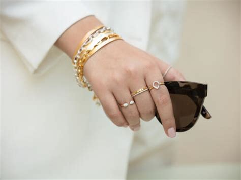 6 Ways To Wear Gold And Silver Jewellery Together Monica Vinader