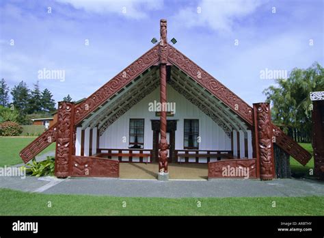 Maori Traditional Structure Hi Res Stock Photography And Images Alamy