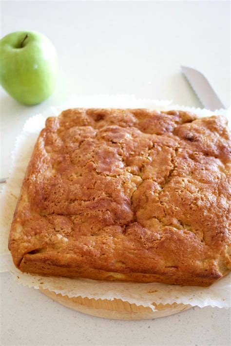 Apple Cinnamon Tea Cake The Hungry Mum