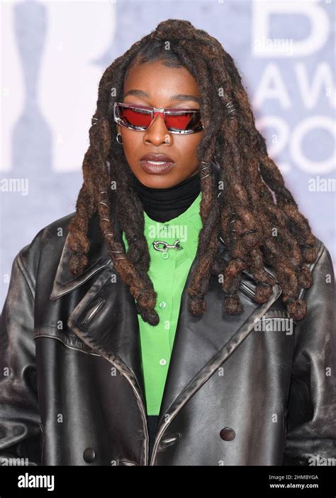 8th February 2022 London Uk Editorial Use Only Little Simz Arriving