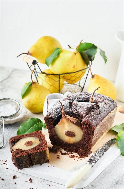 Tarta De Chocolate Con Peras Hechas Dentro Tarta De Pera De Chocolate