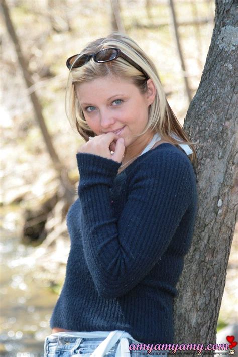 Pictures Of Amy Amy Amy Teasing Outside In A Bikini Porn Pictures XXX Photos Sex Images