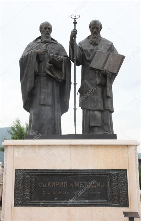 Estatua De San Cirilo Y San Metodio En Skopje En El Centro De Skopje