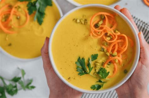 Gelbe Bete Suppe Mit Zitronengras Plantpower Nutrition