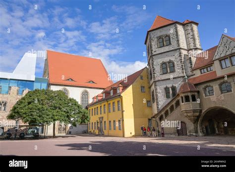 Burghof Kunstmuseum Moritzburg Friedemann Bach Platz Halle An Der