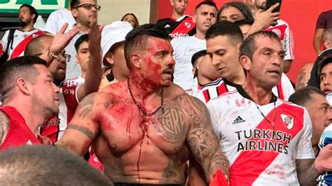 Video As Fue La Batalla Campal Entre La Barra De River Y La Polic A