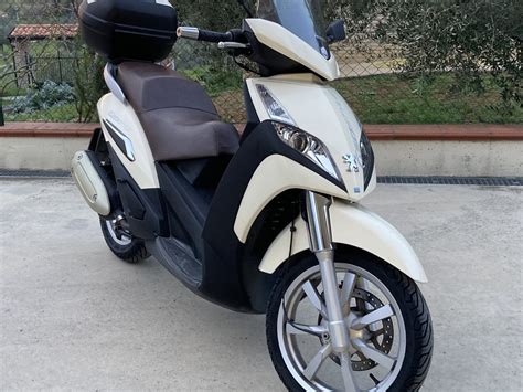 Annuncio Moto Peugeot Geopolis 300 Geostyle A Castellalto Usato Dueruote