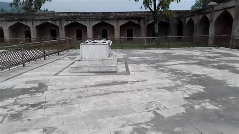 The Chingus Fort, Rajouri Jammu - Where Jahangir's Intestines Were Buried