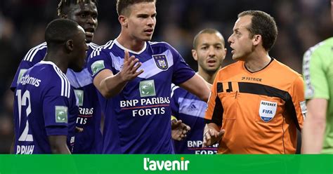 En Images Anderlecht Battu Par Charleroi Aurait Il D B N Ficier D