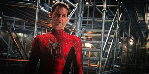 Hot Toys Reveals Tobey Maguire S Spider Man No Way Home Figure