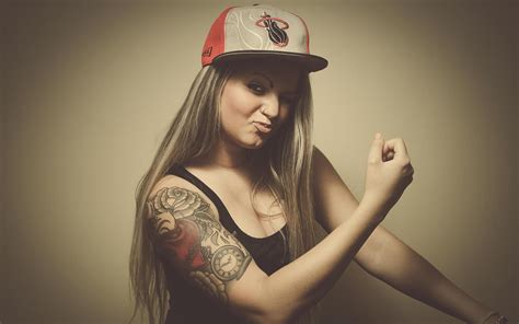 Tattoo Blonde Piercing Wallpaper Coolwallpapers Me