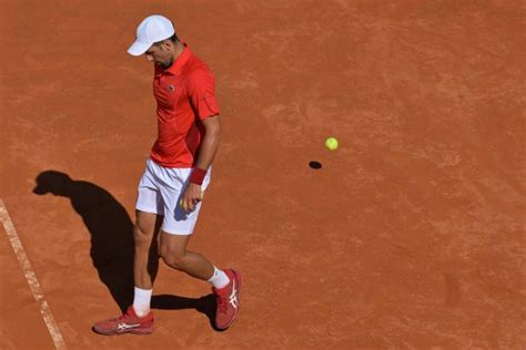 Novak Djokovic Pierde En Roma Tras El Botellazo En La Cabeza