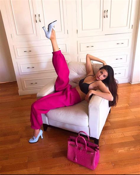 Sinh Hai Con C Ch Hai N M Ph M H Ng L P T C Khoe Body V I Bikini Si U M Ng