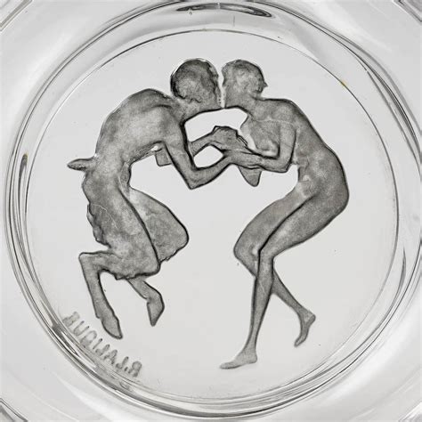 1928 René Lalique Perfume Bottle le Baiser Du Faune Ref 109814