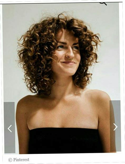 Epic Halflang Haar Krullen Curly Bob Hairstyles Curly Hair Styles