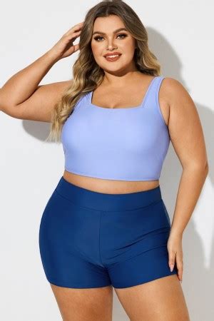 Plus Size Red Solid Square Neck Bikini Top Meet Curve Meet Curve