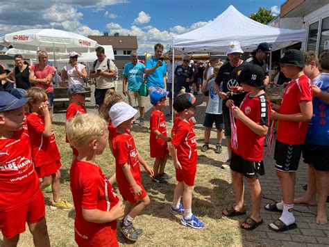 Minis Treten Erfolgreich Beim Gro Enritter Handball Cup An Gsv