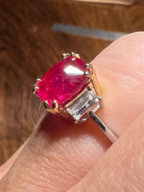 Proantic Bague Rubis Naturel certifié 3 17 carat Diamants baguette