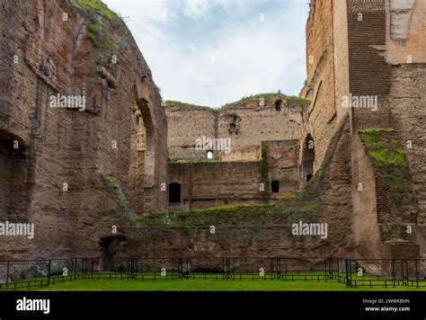 baths  caracalla terme  caracalla ancient ruins  roman public