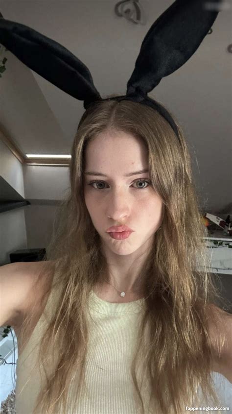 Mira Szalma Nude OnlyFans Leaks Fappening FappeningBook