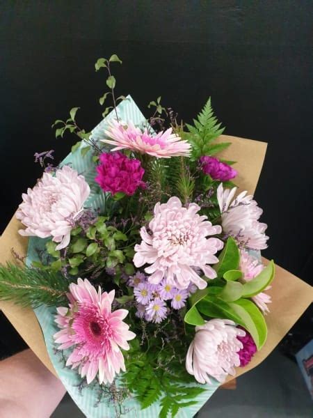 fresh flower bouquets