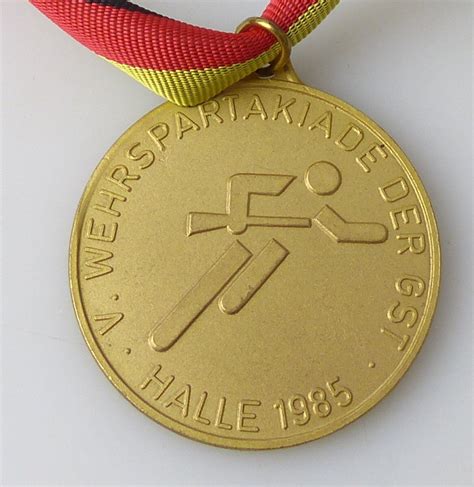 Medaille Wehrspartakiade Der GST Halle 1985 351 Nr 291520405433