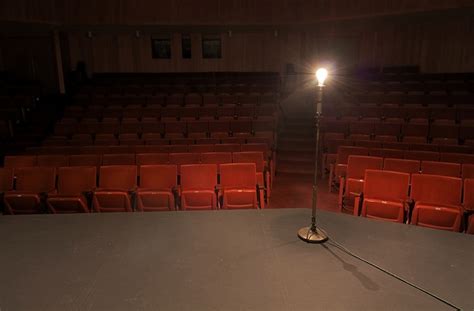 ghostlight - Theatrecrafts.com