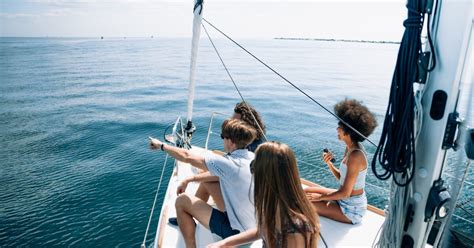 How to Plan Your Own Sailing Vacation | Discover Boating