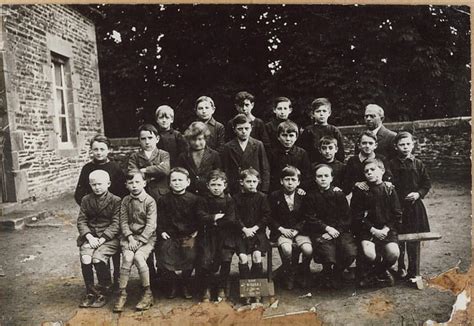 Photo De Classe Ecole St Nicolas St James De 1930 Ecole Saint