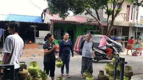 Gas Langka Warga Sagulung Dan Batu Aji Batam Minta Pertamina Tambah