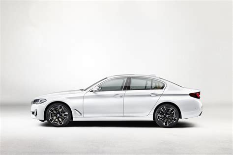 Bmw Series Sedan G Lci Facelift E Hp Plug In