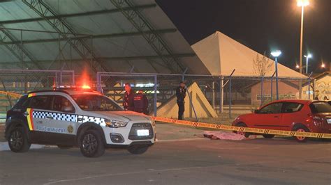 Jovem Ferida Durante Tiroteio Em Quadra De Esportes De Santa Maria No