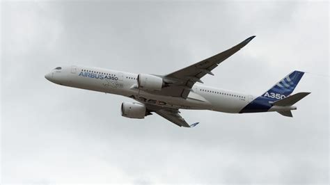 Airbus A350 delivery delayed; CEO moves to allay concerns