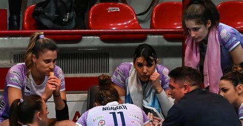 Pallavolo Il Colle Consorzio Sconfitto Nel Derby Con Altafratte La