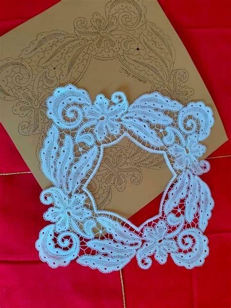 Pin By Lorella Fongher On Tombolo In Bobbin Lace Crochet