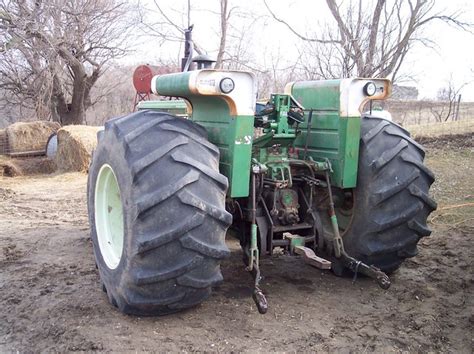 Oliver 2150 Here Is A Smaller Tractor To The One With The Flickr