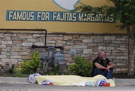 Waco Biker Shoot Out Leaves 9 Dead At Texas Twin Peaks Bar Daily