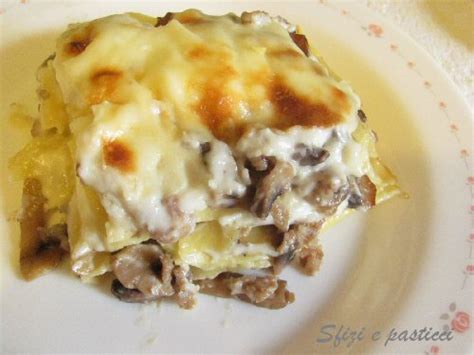 Sfizi E Pasticci Lasagne Con Funghi E Salsiccia