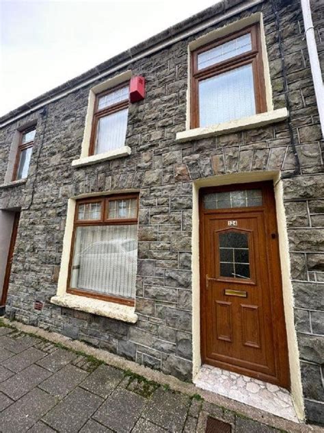 Bed Terraced House To Rent In Dumfries Street Treherbert Treorchy